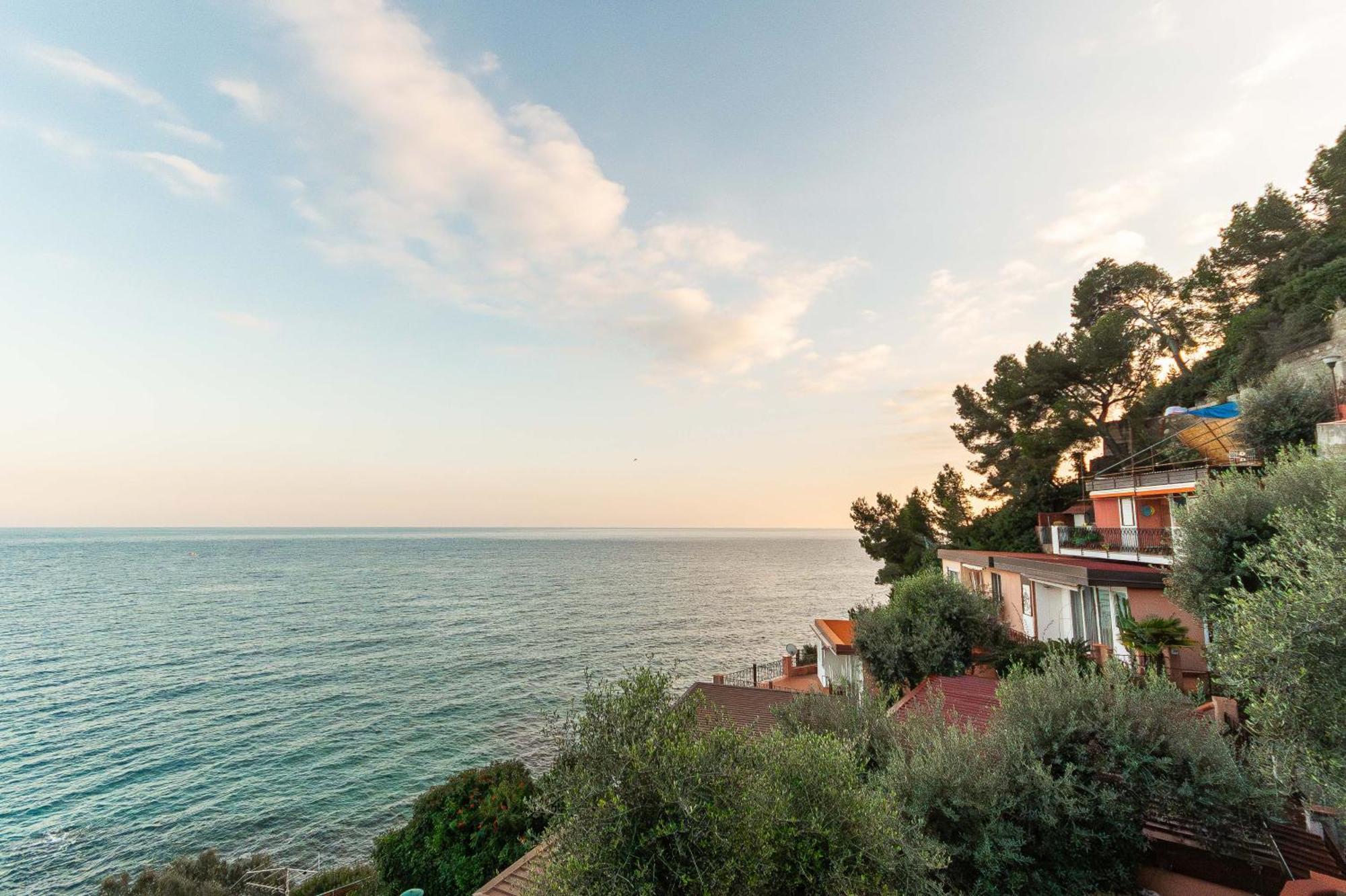C22 Beachfront Villa - Spa Bath, Pool, Private Beach, Parking Free Marina dʼMarina dʼAndora Zewnętrze zdjęcie